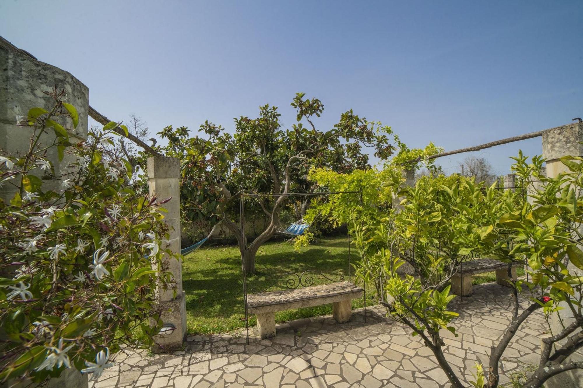 Villa Lisa Garden And Pool - Happy Rentals Melendugno Exterior photo